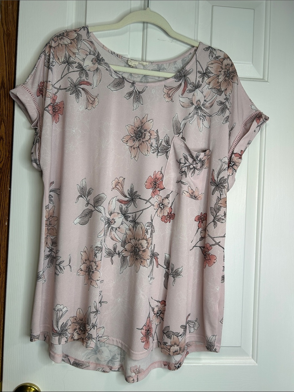 Flower & Feather Soft Pink Floral Pocket Tunic Top
